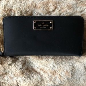 ♠️ Kate Spade♠️ Zip Wallet